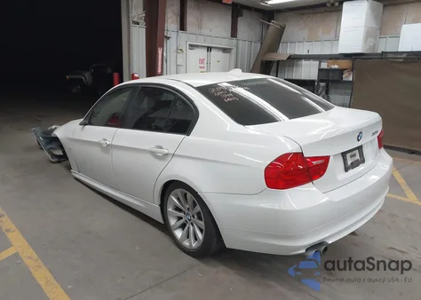 2011 BMW 328I z USA, uszkodzony, nr VIN WBAPH5G54BNM76843